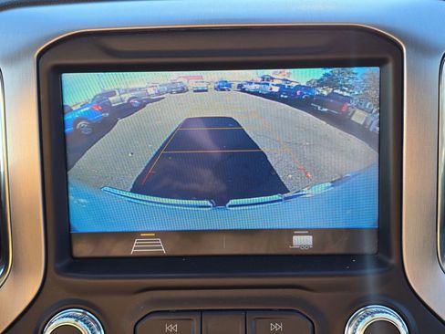 Used 2020 GMC Sierra 1500 SLE w/ SLE Value Package image 28