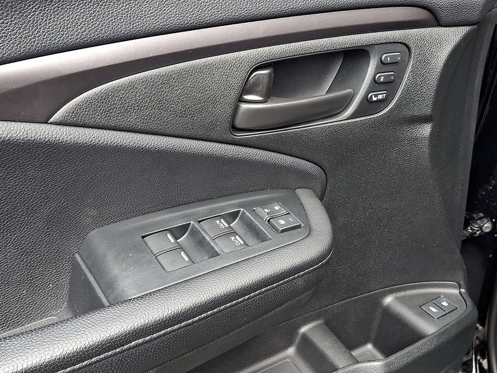 Used 2024 Honda Passport EX-L image 14