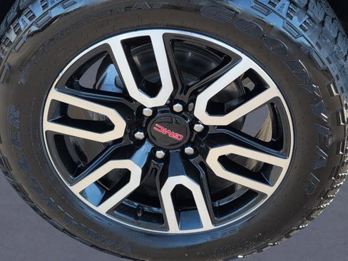 Used 2022 GMC Yukon XL AT4 w/ Max Trailering Package image 38