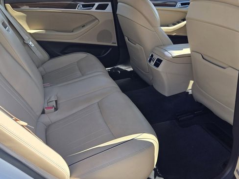Used 2016 Hyundai Genesis 3.8 w/ Option Group 02 image 10