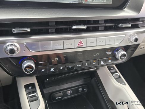 Certified 2024 Kia Telluride S FWD image 23