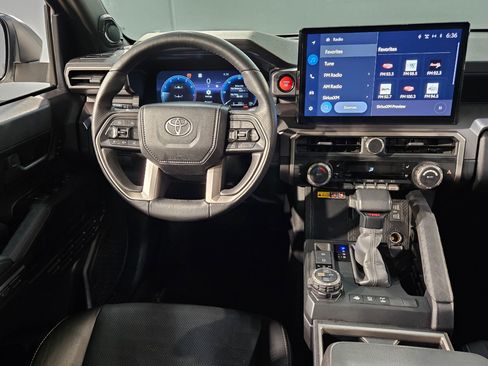 Certified 2025 Toyota 4Runner TRD Off-Road Premium w/ Tow Technology Package image 9