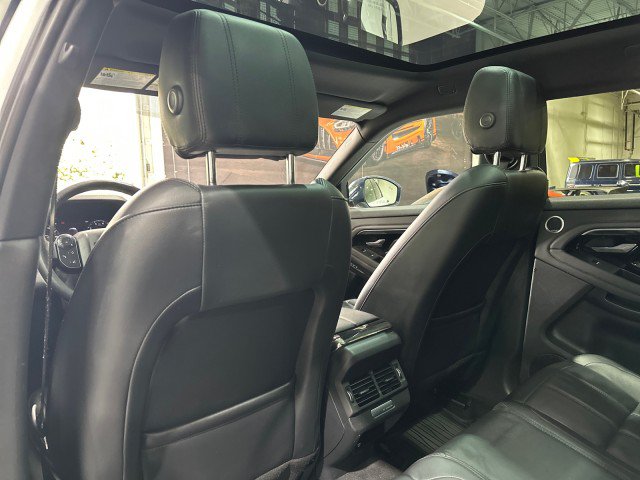 Used 2020 Land Rover Range Rover Evoque R-Dynamic SE AWD/4WD image 41