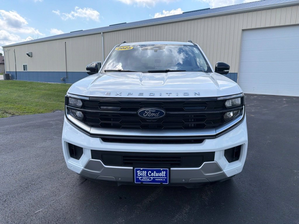 Certified 2025 Ford Expedition Max Platinum AWD/4WD image 9