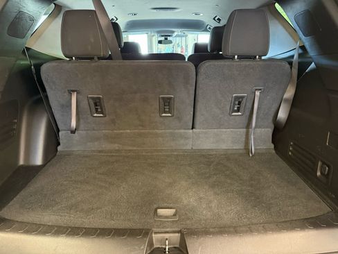 Used 2019 Chevrolet Traverse LS FWD image 7