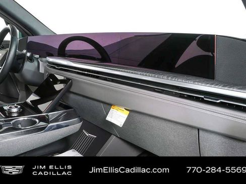 Certified 2026 Cadillac Escalade IQ Sport 1 w/ LPO, ONYX Package AWD/4WD image 23