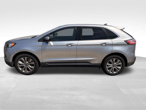 Used 2022 Ford Edge Titanium AWD/4WD image 4