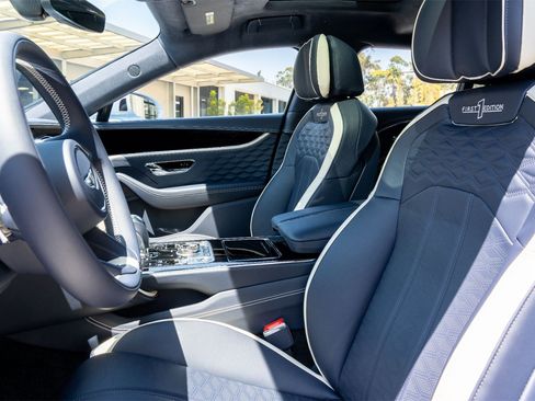 New 2025 Bentley Flying Spur Plug-In Hybrid image 23