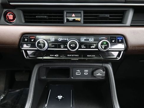 Used 2023 Honda Pilot Elite image 50