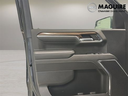 Used 2023 Chevrolet Silverado 1500 RST image 15