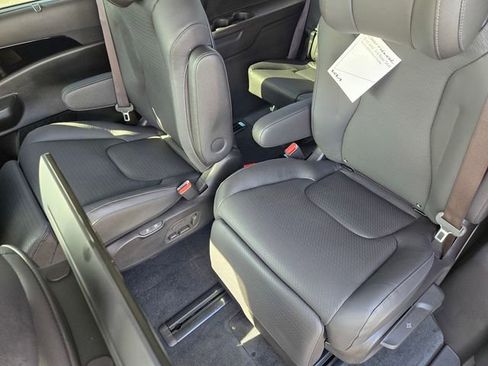 New 2026 Kia Carnival SX Prestige FWD image 21