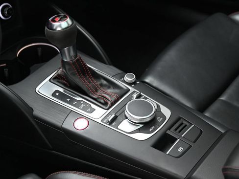 Used 2018 Audi RS 3 AWD/4WD image 42