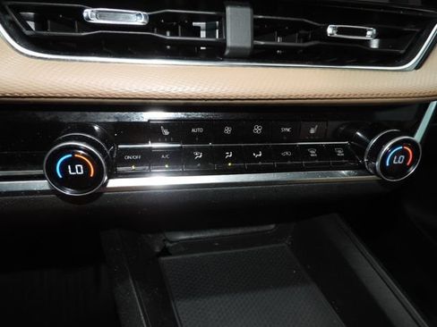 Certified 2025 Chevrolet Equinox ACTIV FWD image 25