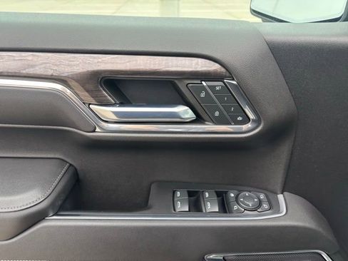 Certified 2022 Chevrolet Silverado 1500 LTZ w/ LTZ Premium Package AWD/4WD image 21