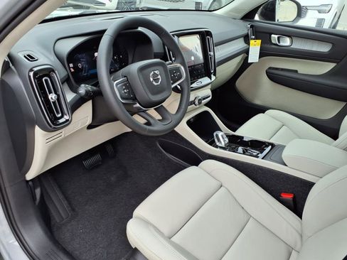New 2026 Volvo XC40 B5 Plus w/ Protection Package Premier image 12