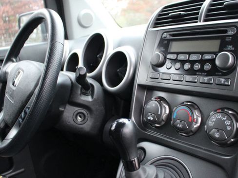 Used 2004 Honda Element EX image 24