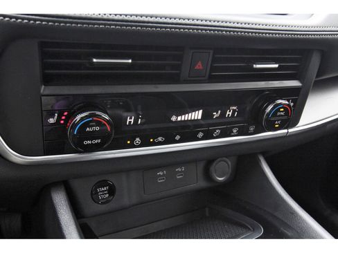 Certified 2025 Nissan Rogue SV w/ SV Premium Package image 25