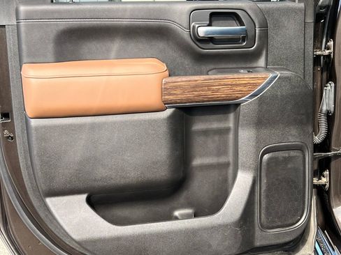 Used 2020 Chevrolet Silverado 2500 High Country w/ Z71 Off-Road Package image 39