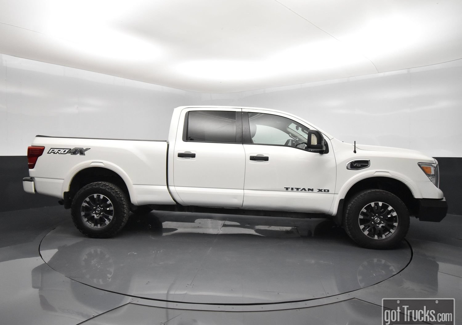 Used 2018 Nissan Titan PRO-4X w/ Pro-4x Utility Package AWD/4WD image 50
