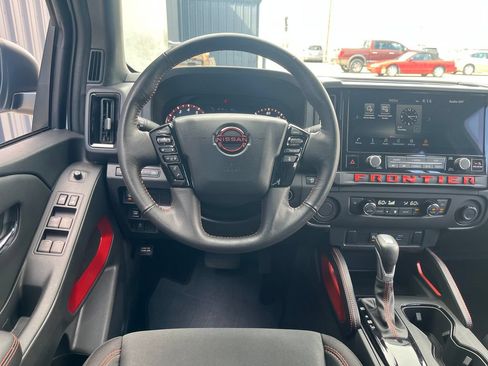 Certified 2025 Nissan Frontier Pro-X RWD image 17
