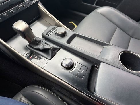 Used 2014 Lexus IS 250 RWD image 15