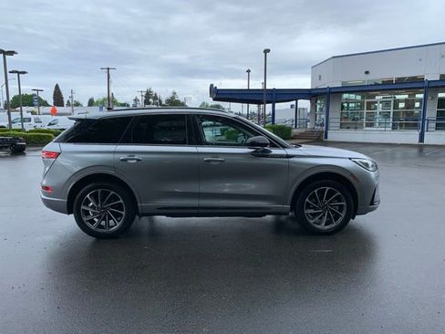 Certified 2024 Lincoln Corsair Grand Touring w/ Towing Package AWD/4WD image 8