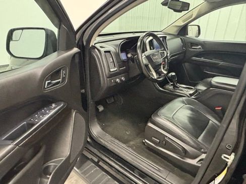 Used 2016 GMC Canyon SLT image 12