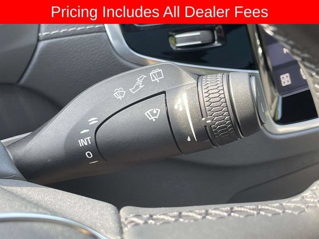 Used 2025 Volvo XC90 T8 Ultra w/ Protection Package Premier AWD/4WD image 32