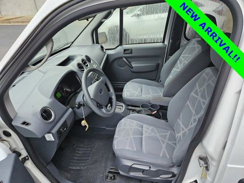 Used 2013 Ford Transit Connect XLT image 4