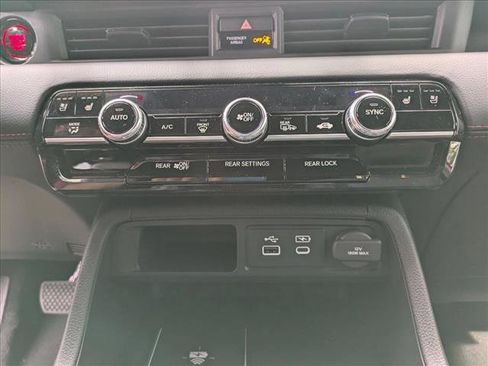 New 2025 Honda Pilot Black Edition image 17