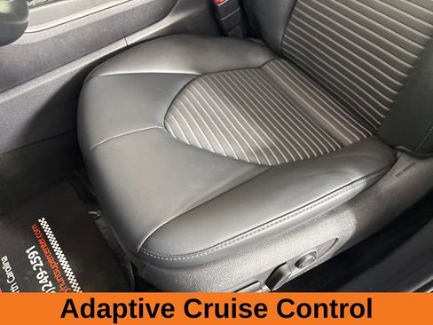 Used 2025 Toyota Highlander XSE AWD/4WD image 13