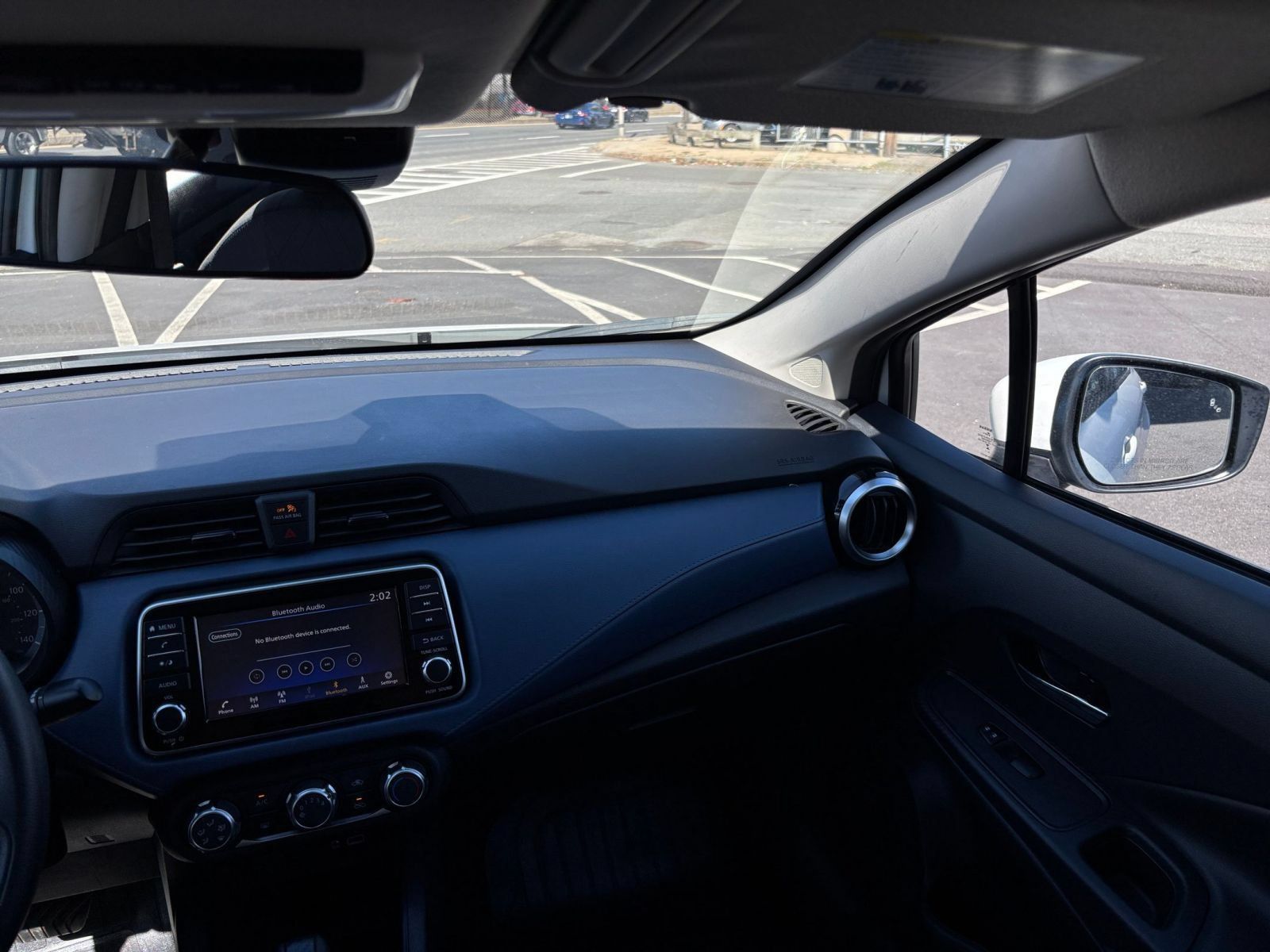 Used 2025 Nissan Versa SV FWD image 30