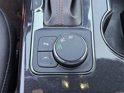 Used 2022 Chevrolet Blazer RS FWD image 25