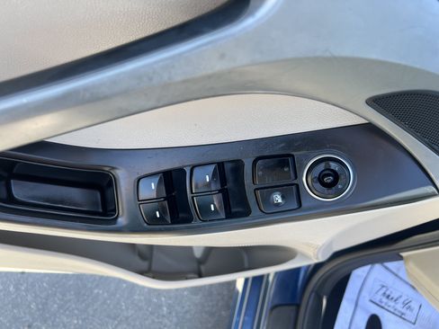 Used 2016 Hyundai Elantra SE FWD image 12