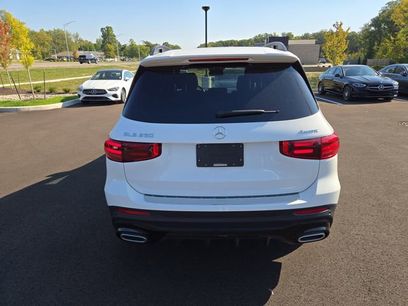 New 2024 Mercedes-Benz GLB 250 4MATIC