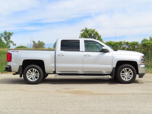 Used 2017 Chevrolet Silverado 1500 LT w/ All Star Edition AWD/4WD image 2