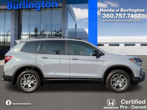 Used 2025 Honda Passport TrailSport image 8