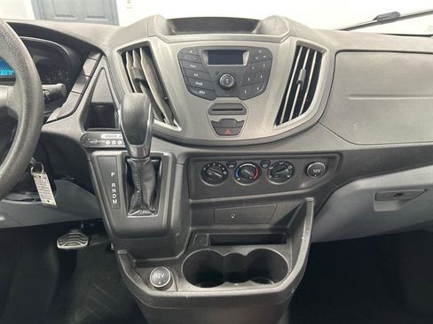 Used 2019 Ford Transit 350 XL image 17