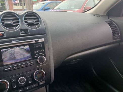 Used 2011 Nissan Altima 2.5 S w/ 2.5S Premium Audio Pkg FWD image 10