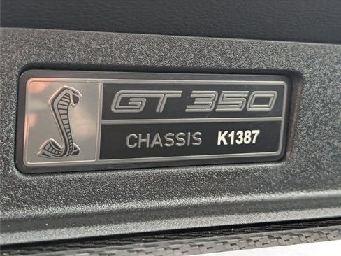Used 2019 Ford Mustang Shelby GT350 w/ Technology Package image 29