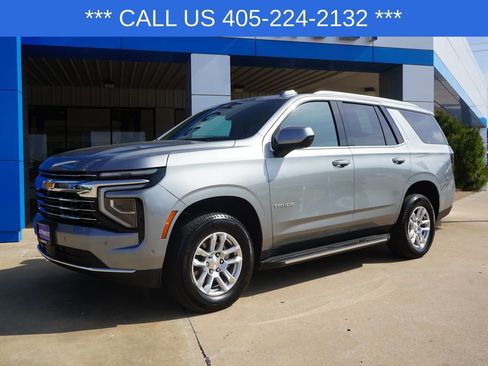 Used 2025 Chevrolet Tahoe LT AWD/4WD image 1