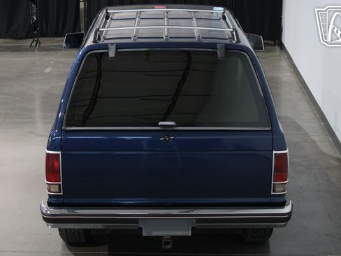 Used 1988 Chevrolet S10 Pickup 4WD image 18