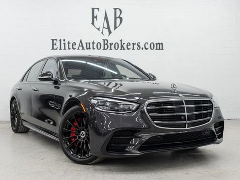 Used 2022 Mercedes-Benz S 500 4MATIC w/ AMG Line Package image 60