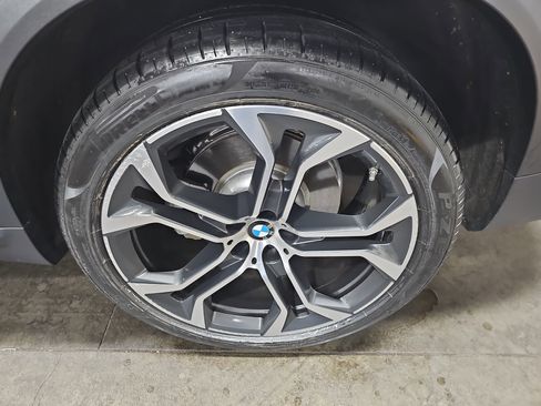 Used 2019 BMW X5 xDrive50i w/ Executive Package image 36