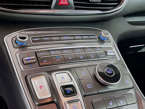 Used 2023 Hyundai Santa Fe SEL image 12