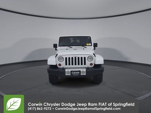 Used 2013 Jeep Wrangler Unlimited Sahara w/ Connectivity Group AWD/4WD image 5