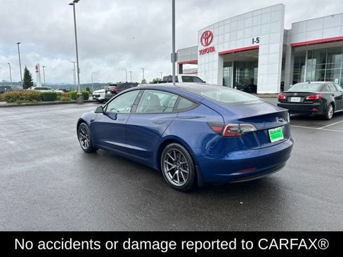 Used 2021 Tesla Model 3 Standard Range Plus RWD image 5