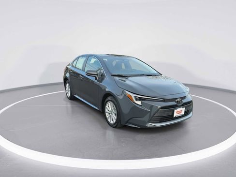 New 2026 Toyota Corolla XLE image 2