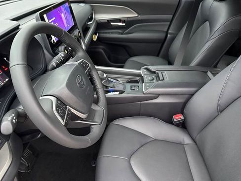 New 2026 Toyota Grand Highlander AWD image 20