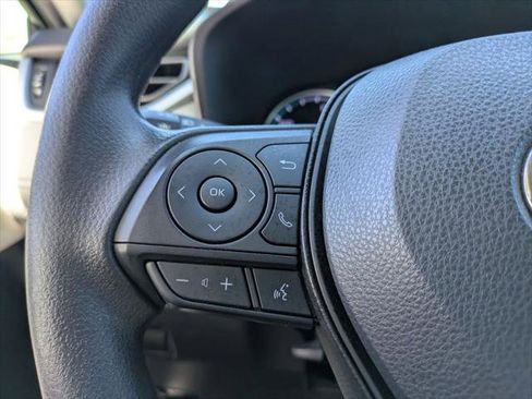 Certified 2022 Toyota RAV4 XLE image 23